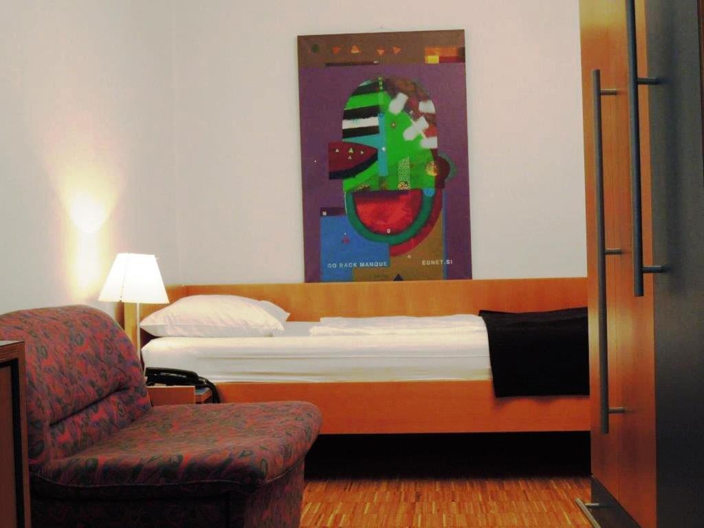 โรงแรมโคโรตัน เวียนนา ภายนอก รูปภาพ